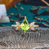 Minimalist Luxe 4-Prong Kite-Cut Peridot Engagement Ring